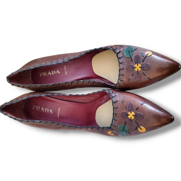 Y2K Vintage PRADA Leather Applique Flower Accent Pumps Heels Size 41 - Picture 2 of 10